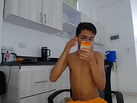 adams pervert love online show from 02.25.25