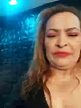 Snapshot of Wife_sexxx chatting on 01.02.25 Wife sexxx online show from 01.02.25