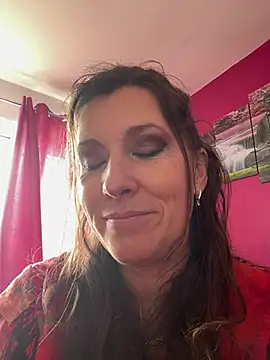 Lwhite1 online show from 04.04.26