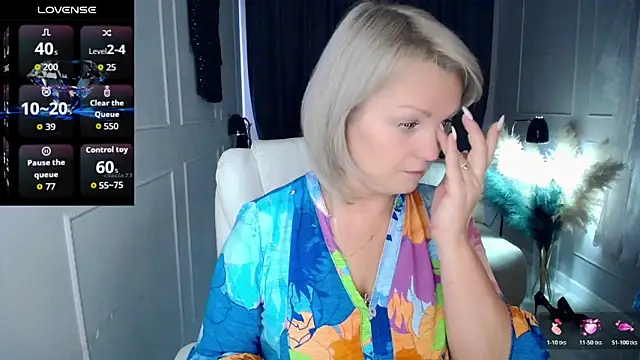 Snapshot of Juarnea chatting on 02.27.26 Juarnea online show from 02.27.26