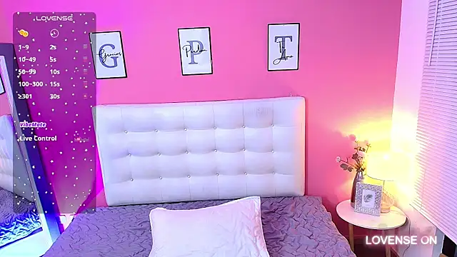 littleebonny online show from 12.08.24