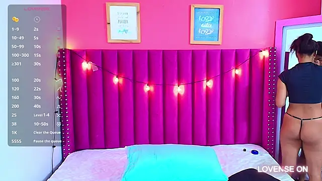 littleebonny online show from 12.16.24