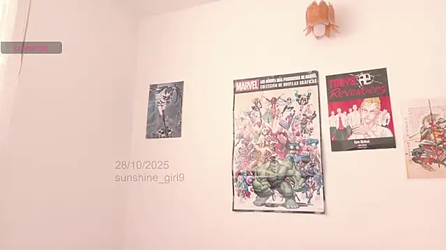 Snapshot of sunshine_girl9 chatting on 10.28.25 sunshine girl9 online show from 10.28.25