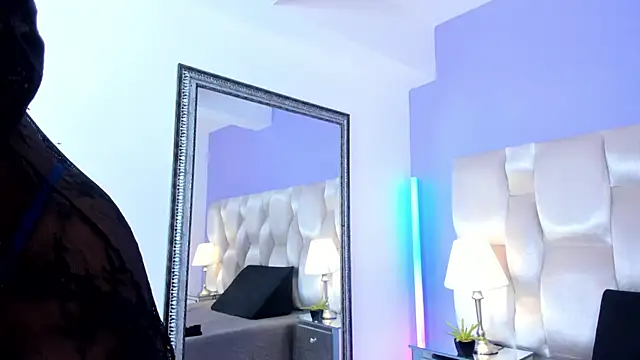 dirtyvictoria online show from 10.21.25