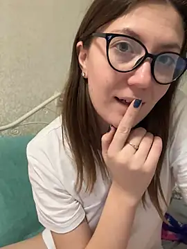 BeatriceTender online show from 12.06.24