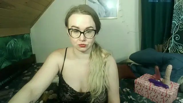 MilfKendra4U online show from 11.25.25