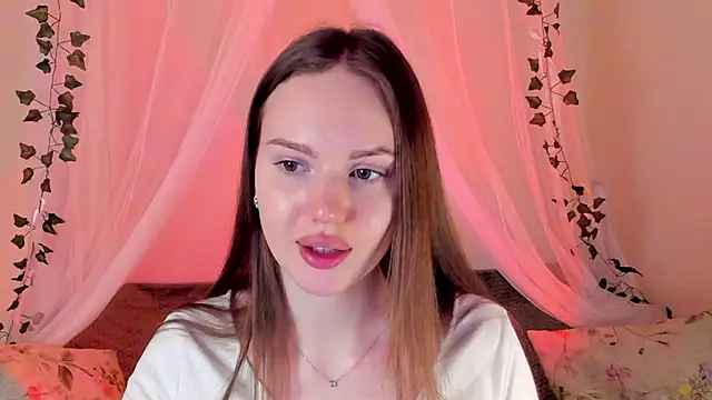 Snapshot of MishkaMe chatting on 01.12.25 MishkaMe online show from 01.12.25