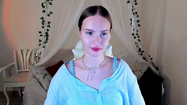 Snapshot of MishkaMe chatting on 09.09.25 MishkaMe online show from 09.09.25