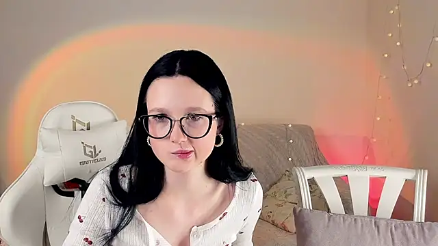 MishkaMe online show from 11.25.25