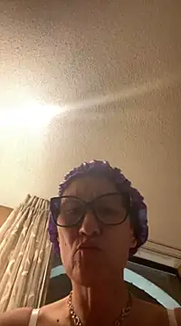 Snapshot of TheDime chatting on 12.19.24 TheDime online show from 12.19.24