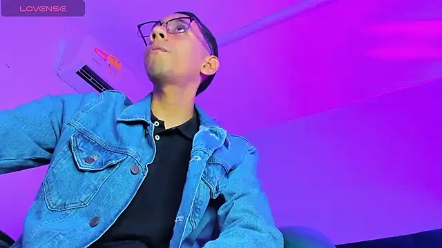 Lion Dynamite online show from 01.23.25