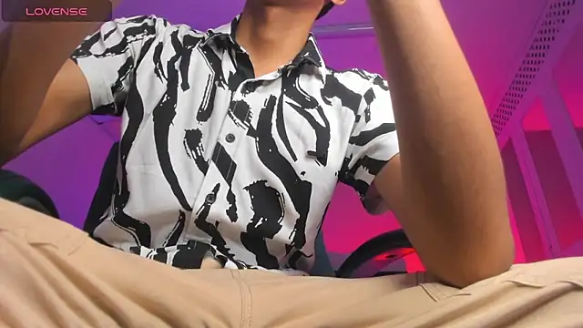 Lion Dynamite online show from 03.08.25