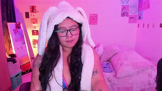 StephaniFox online show from 01.14.25