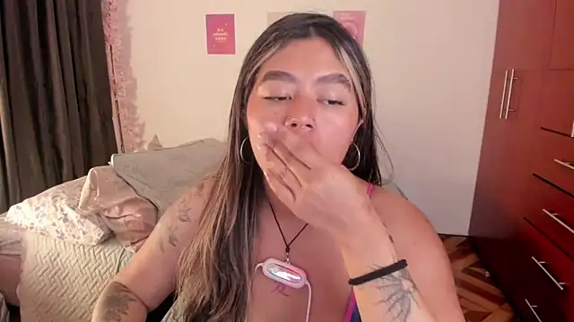 StephaniFox online show from 10.22.25