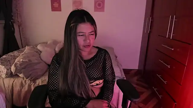 StephaniFox online show from 11.10.25