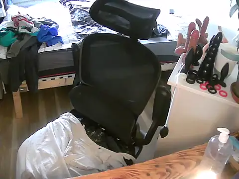 twinkish 90 online show from 01.23.25