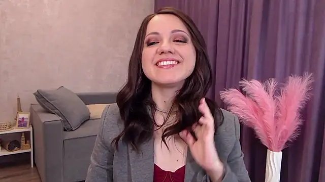 Snapshot of SusanMorado chatting on 11.09.25 SusanMorado online show from 11.09.25