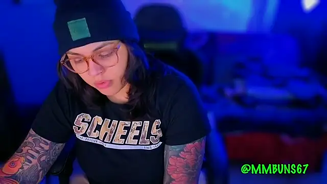 miacanela xo online show from 10.29.25