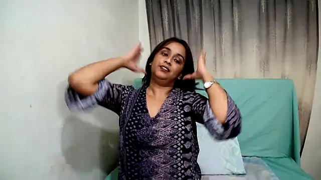 Cute Indian00 online show from 02.02.25