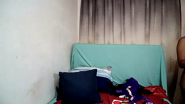 Cute Indian00 online show from 02.12.25