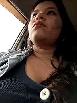 Snapshot of Julieta-tits chatting on 12.07.24 Julieta-tits online show from 12.07.24