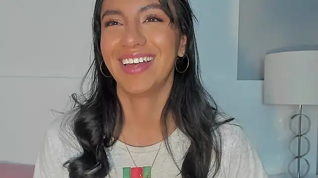 Tamaraakins online show from 03.22.25