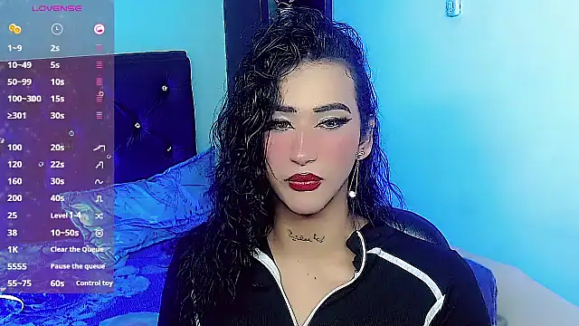 Snapshot of kinverly_sexyx chatting on 05.28.26 kinverly sexyx online show from 05.28.26