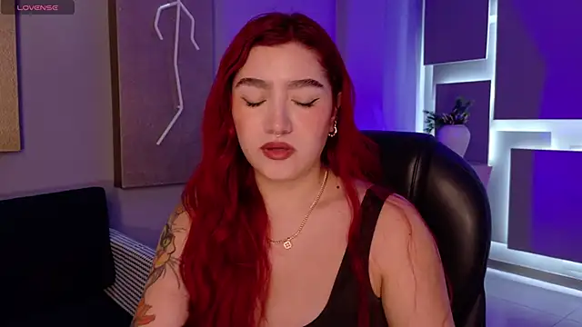 ViolettCastel online show from 12.21.25