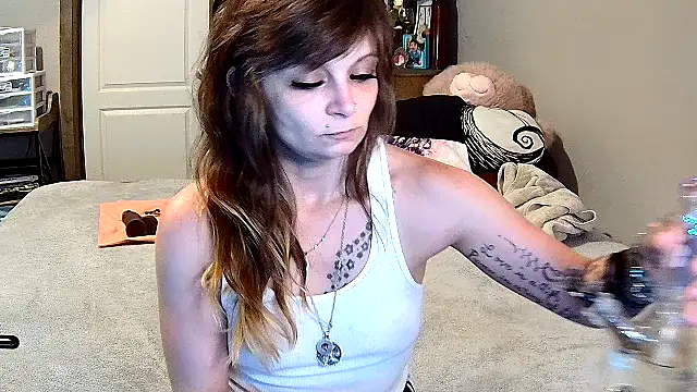 ZeelaXoXo online show from 02.24.26