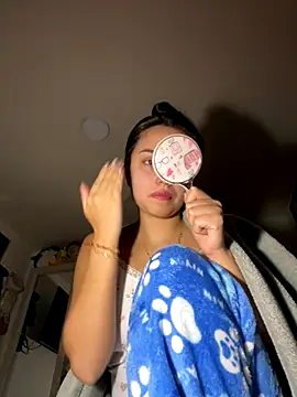 Kimmymadison- online show from 10.15.25