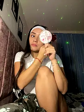 Kimmymadison- online show from 10.31.25