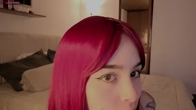 Snapshot of Roxxy_mora chatting on 10.03.25 Roxxy mora online show from 10.03.25