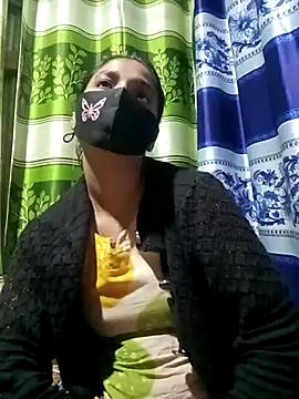 Snapshot of Aruyeshi- chatting on 02.12.25 Aruyeshi- online show from 02.12.25