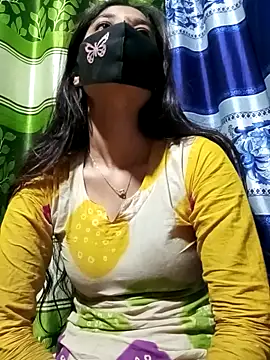 Snapshot of Aruyeshi- chatting on 03.08.25 Aruyeshi- online show from 03.08.25