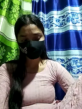 Snapshot of Aruyeshi- chatting on 03.10.25 Aruyeshi- online show from 03.10.25