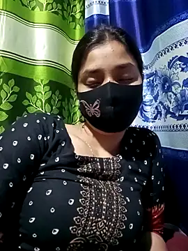 Snapshot of Aruyeshi- chatting on 03.15.25 Aruyeshi- online show from 03.15.25