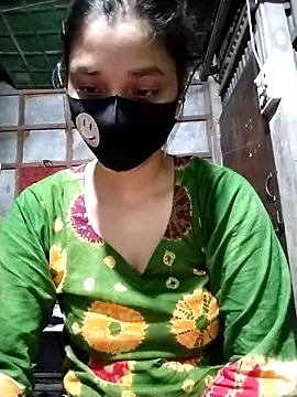 Snapshot of Aruyeshi- chatting on 09.24.25 Aruyeshi- online show from 09.24.25