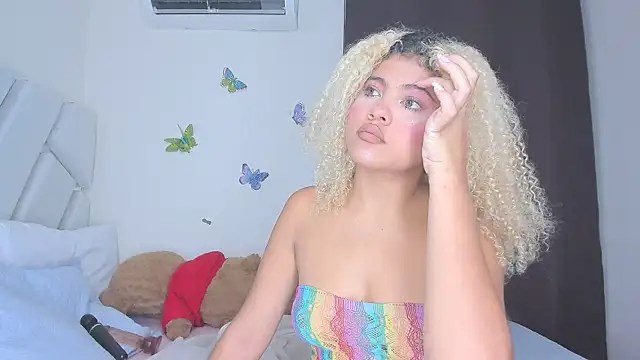 sofiacastillo01 online show from 03.04.26