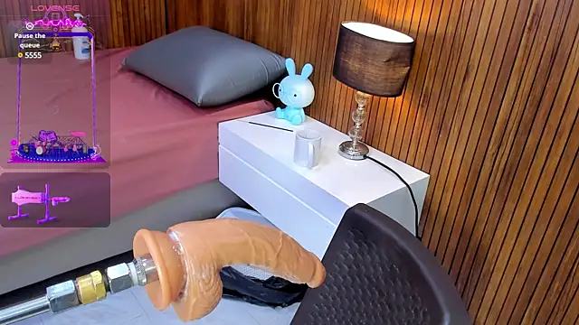 lola clit online show from 01.22.25