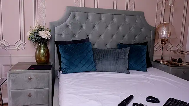 LucyAddison online show from 02.06.25