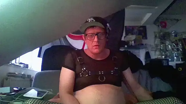Bigthroaterboy online show from 12.04.24