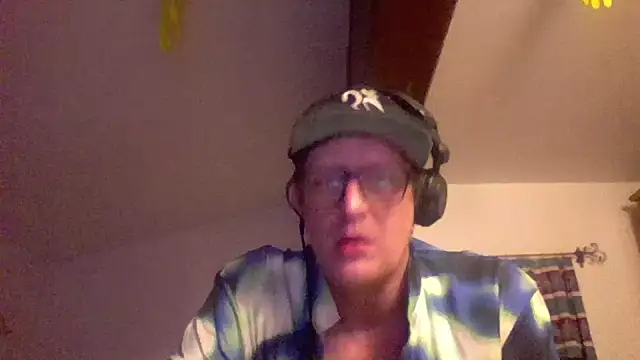 Bigthroaterboy online show from 12.18.24