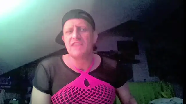 Snapshot of Bigthroaterboy chatting on 06.14.26 Bigthroaterboy online show from 06.14.26