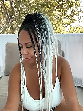 HaileyDiana online show from 09.23.25