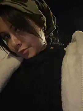 HaileyDiana online show from 04.15.26