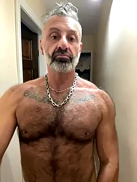 Snapshot of DaddySnowXX chatting on 11.27.25 DaddySnowXX online show from 11.27.25