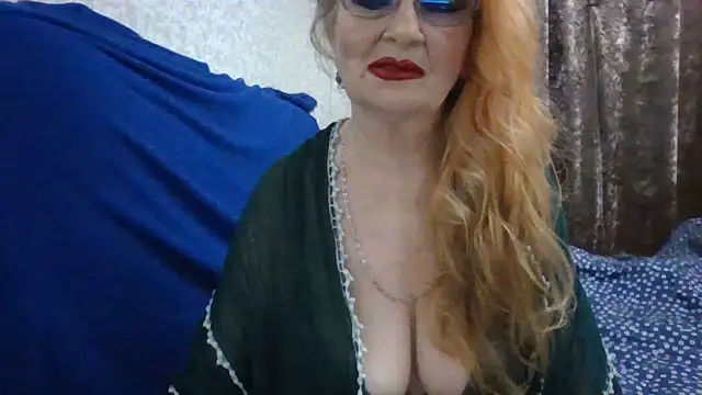 CarlyTreat online show from 09.21.25