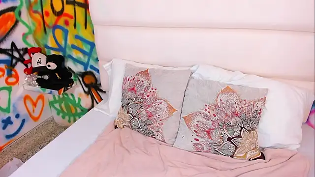 Snapshot of Liana_Bernocchi chatting on 02.13.26 Liana Bernocchi online show from 02.13.26