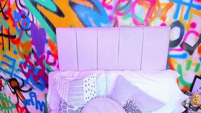 Snapshot of Liana_Bernocchi chatting on 02.20.26 Liana Bernocchi online show from 02.20.26