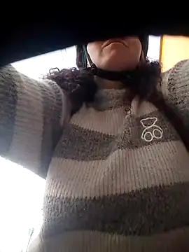 Valeria  soler online show from 10.31.25